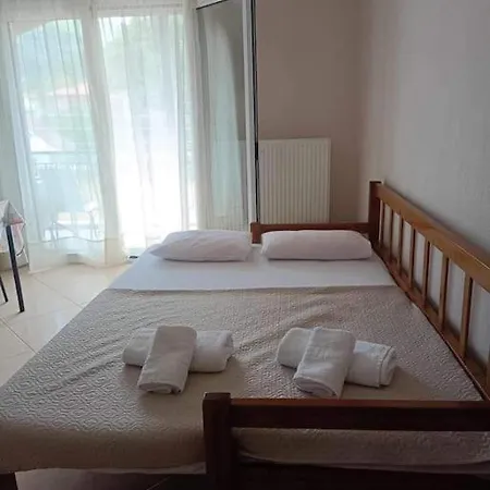סטאברוס Christina Apartment מראה חיצוני תמונה