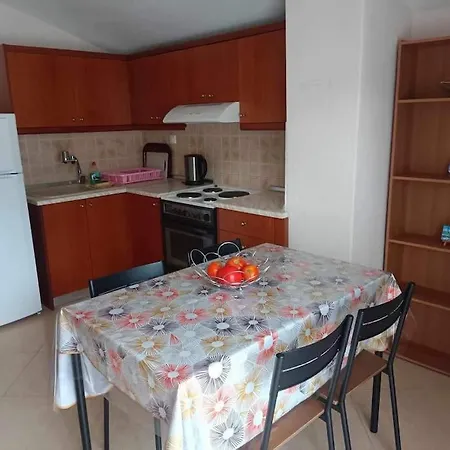 סטאברוס Christina Apartment מראה חיצוני תמונה